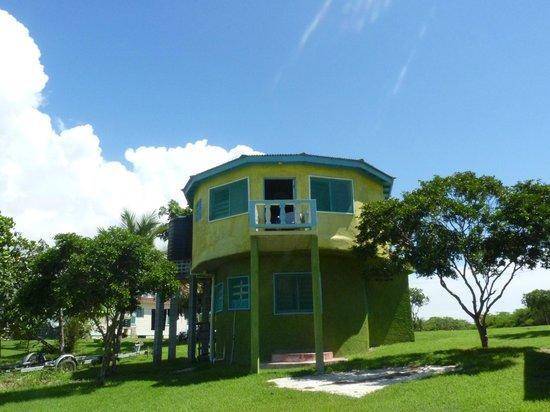 Waikiki Guest House Treasure Beach Exterior photo